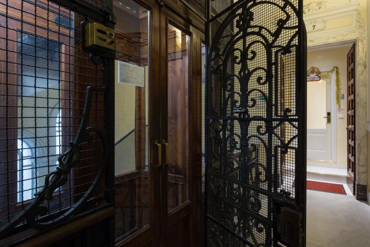 Home Grifondoro Affittacamere Genoa Exterior photo